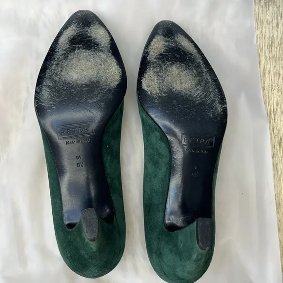 Petra Green Suede Medium Heels made in Florence Italy Vintage EUC - Picture 8 of 9